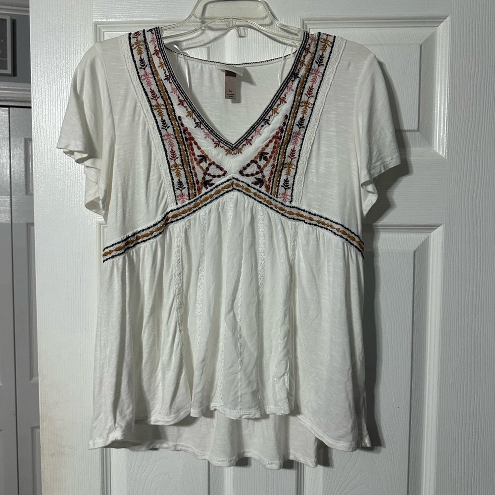 Knox Rose Casual Top with Multicolor Embroidery